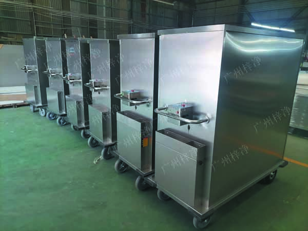 一次性物品電動轉運車采用304拉絲不銹鋼板面板厚度：≥1.2mm,表面作拉絲亞光處理。