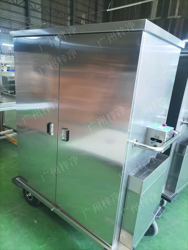 密閉式手術污染器械電動轉運車主材質:采用SUS304拉絲不銹鋼板面板厚度:≥1.2mm,表面作拉絲亞光處理. 密閉式手術污染器械電動轉運車主材質:采用SUS304拉絲不銹鋼板面板厚度:≥1.2mm,表面作拉絲亞光處理.